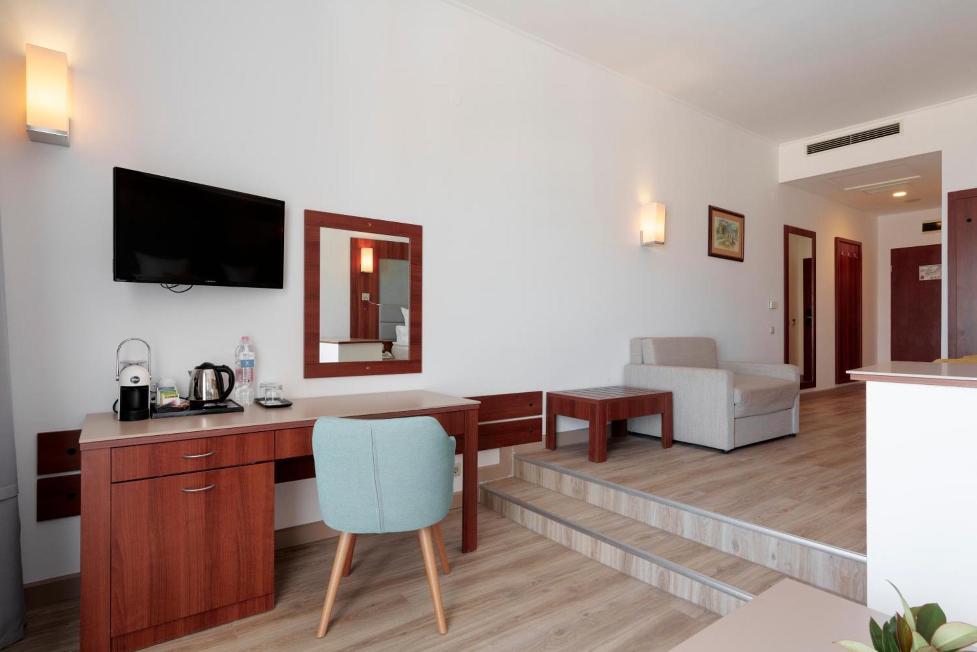 Alua Helios Bay Hotel Obzor Ngoại thất bức ảnh